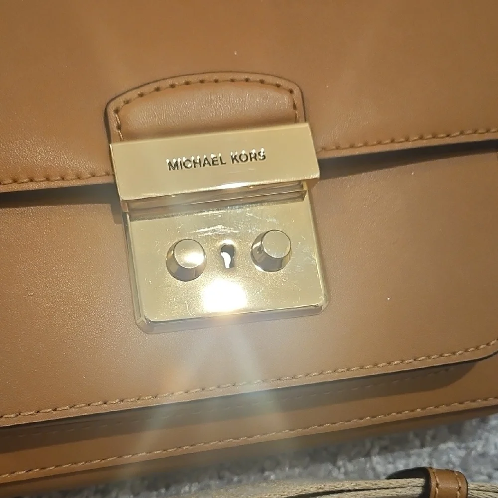 Michael Kors Brown Crossbody Bag with Gold Accents - Picture 4 of 10